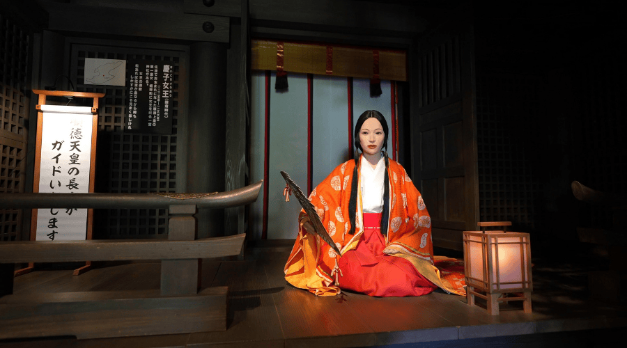 慶子女王のロボット